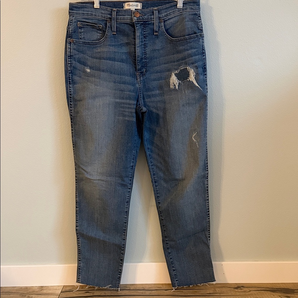 Madewell Distressed Ankle Jeans in Blue